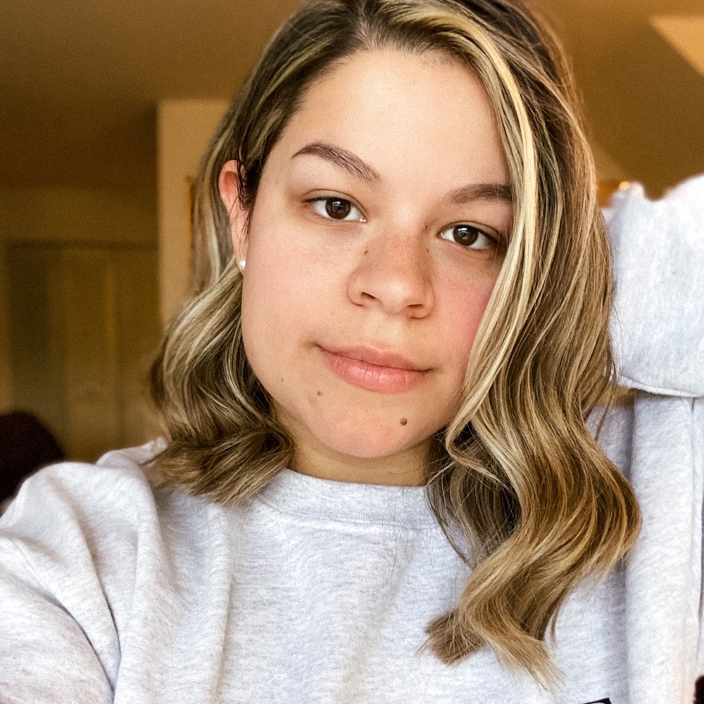 Meet your Posher, Danielle